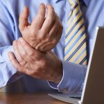 Descubra 4 doenças laborais comuns ao ambiente de trabalho e saiba e como evitá-las